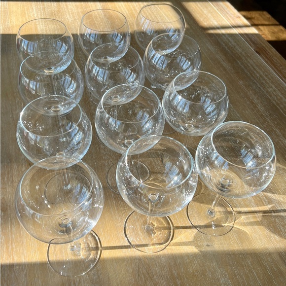 Pottery Barn clear wine glasses with stem. Set of 12. - Picture 3 of 4
